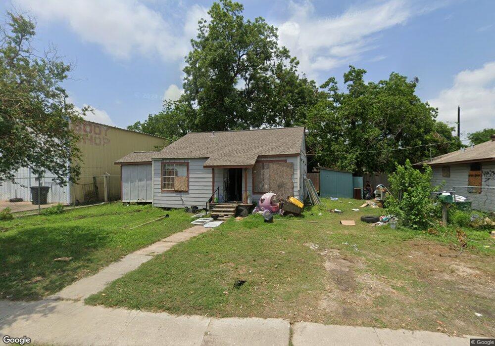 8813 Irvington Blvd, Houston, TX 77022 - photo 1