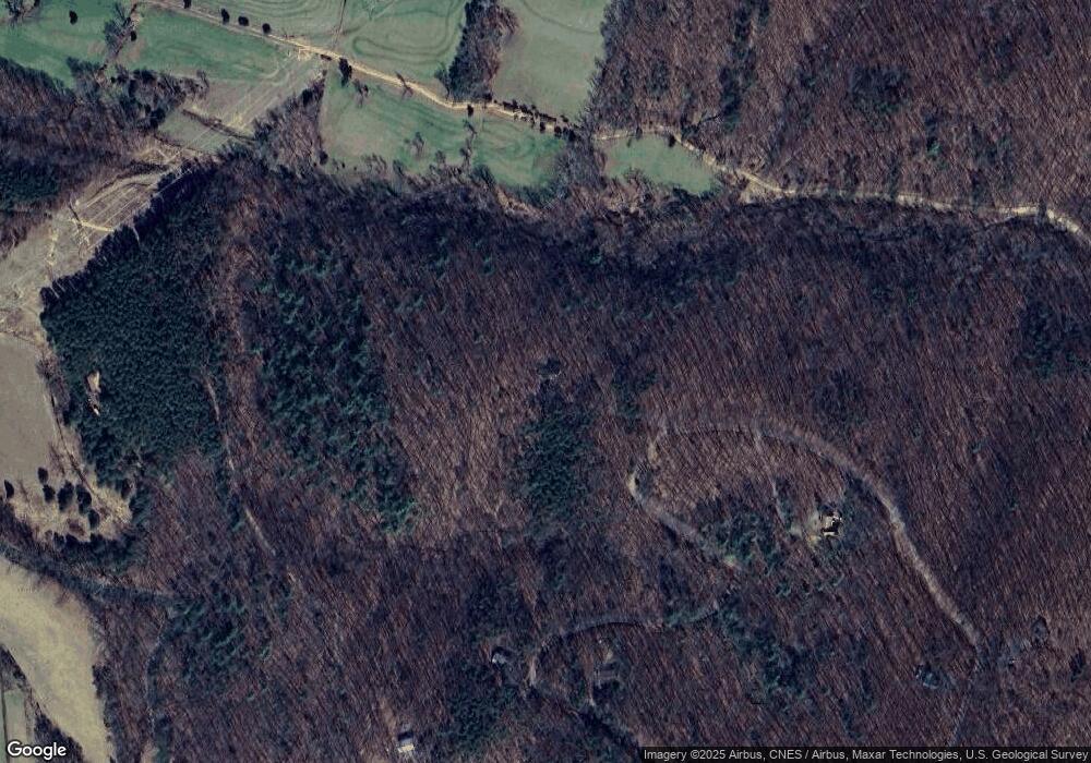 620 Hickory Hollow Rd, Berkeley Springs, WV 25411 - photo 1