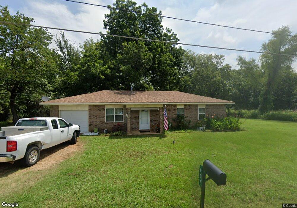 607 S 13th St, Hugo, OK 74743 - photo 1