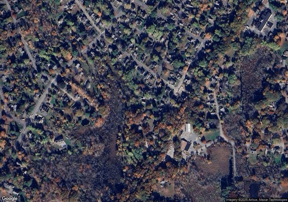 121 Mechanic St, Holliston, MA 01746 - photo 1