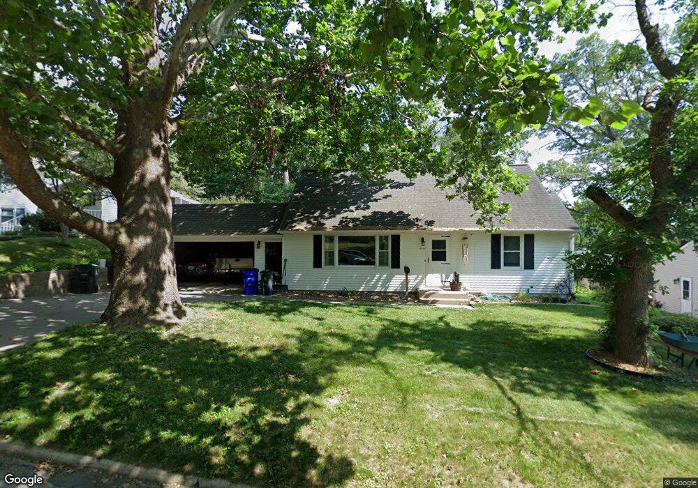 4023 Dalewood Ave SE, Cedar Rapids, IA 52403 - photo 1