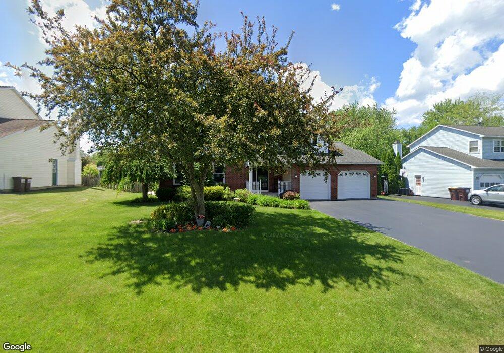 10 Heather Ln, Rensselaer, NY 12144 - photo 1