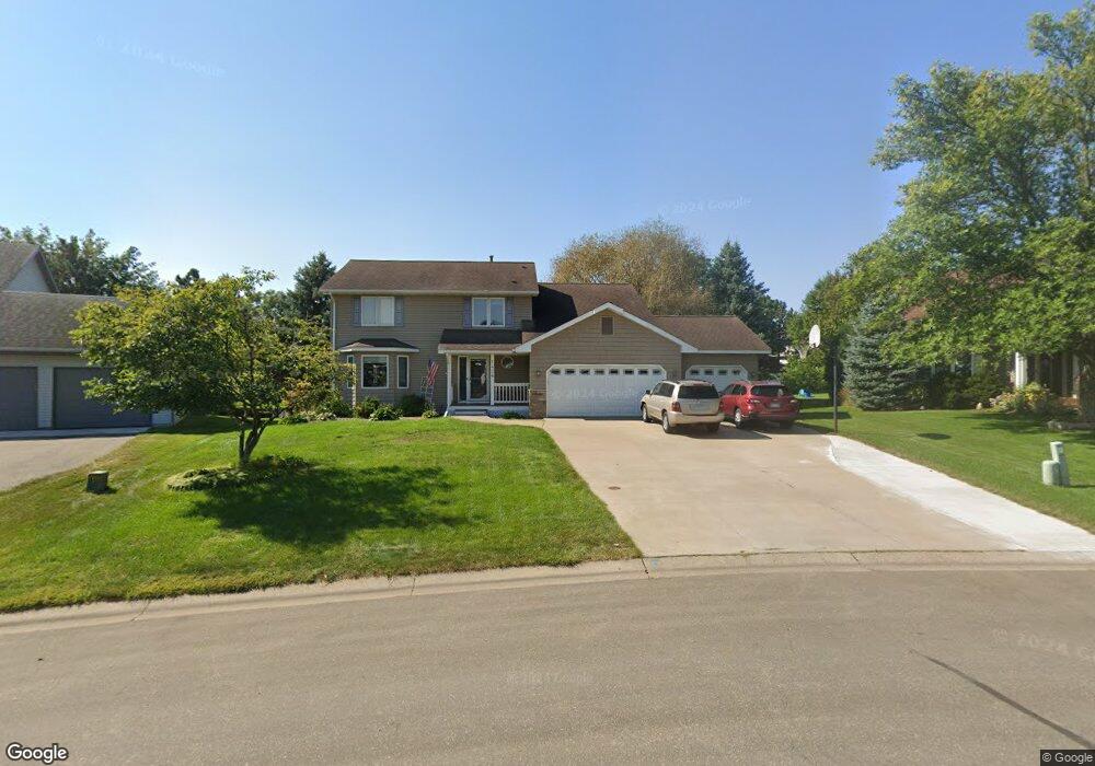 1424 Interlachen Cir, Woodbury, MN 55125 - photo 1