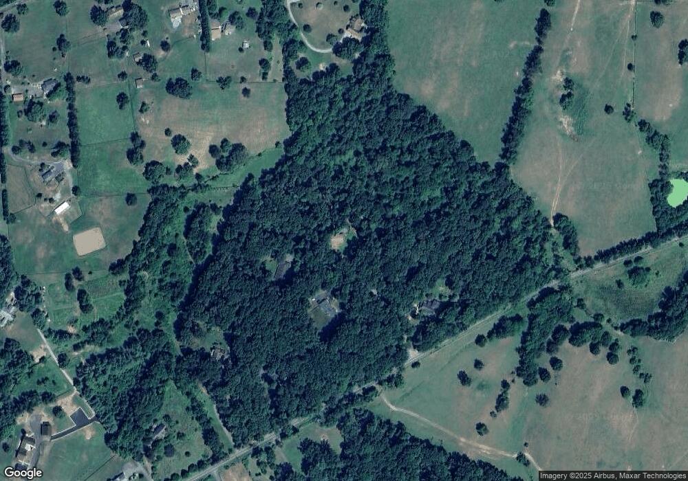 9304 Lauras Ln, Marshall, VA 20115 - photo 1