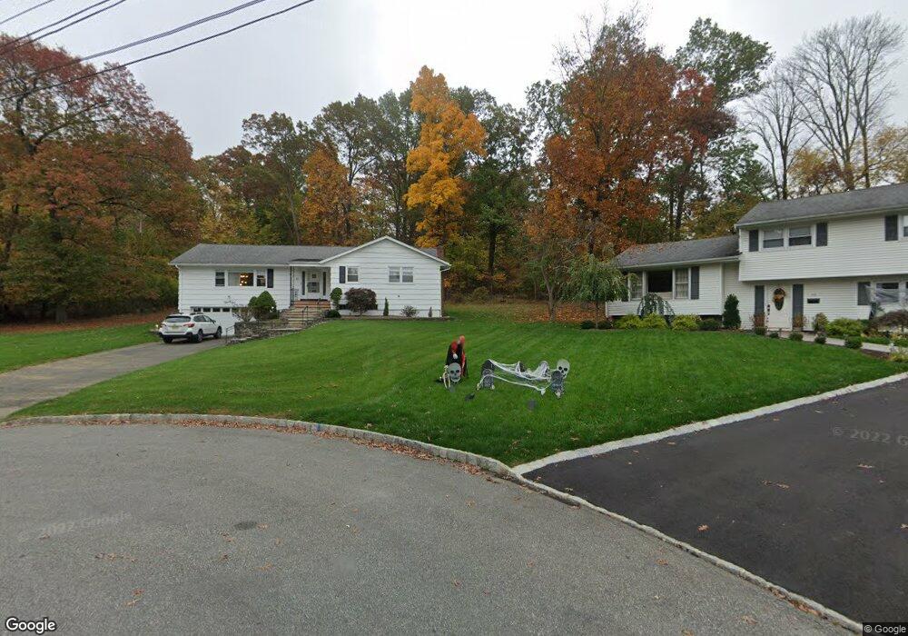 21 Northfield Ct, Livingston, NJ 07039 - photo 1