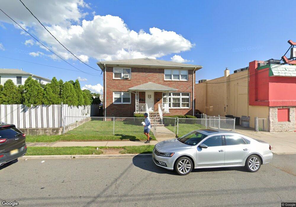 766 Stuyvesant Ave, Lyndhurst, NJ 07071 - photo 1