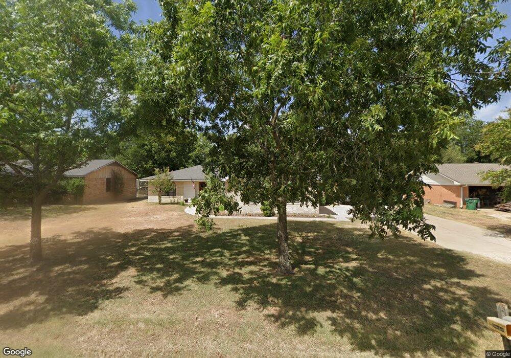 710 4th St, Eddy, TX 76524 - photo 1