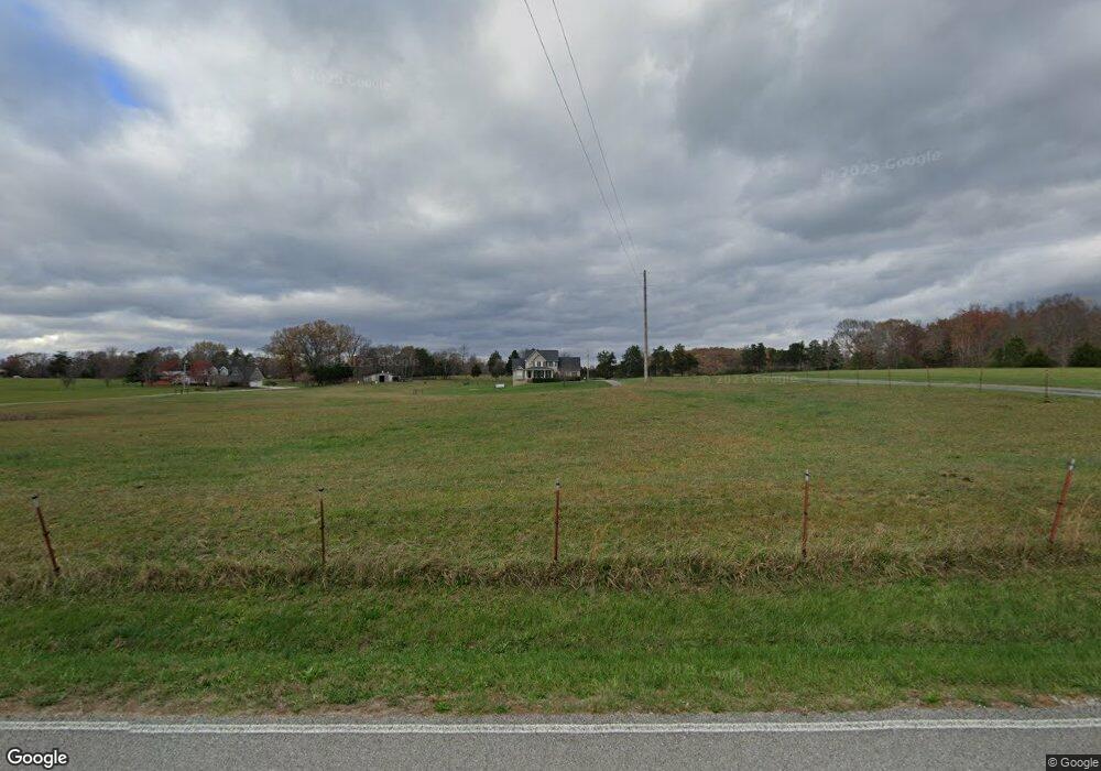 216 W Netherland Rd, Cookeville, TN 38506 - photo 1