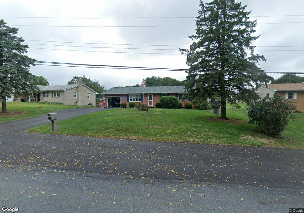 1269 Woodland Pkwy, Waynesboro, PA 17268 - photo 1