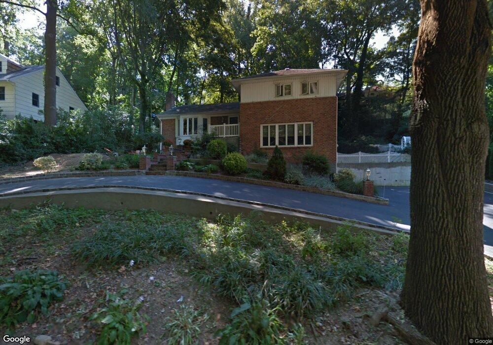 11 Woodland Rd, Glen Cove, NY 11542 - photo 1