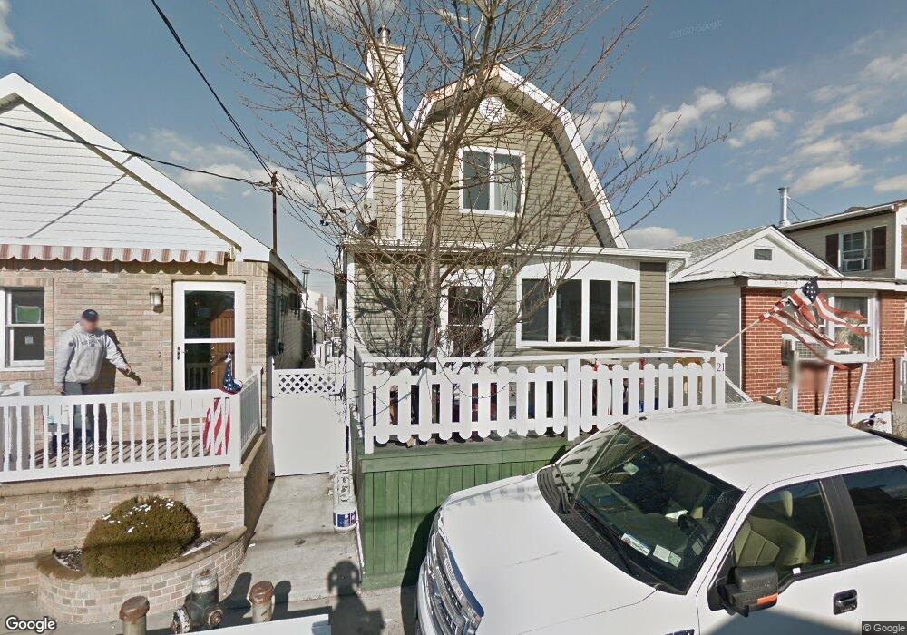 21 W 16th Rd, Broad Channel, NY 11693 - photo 1