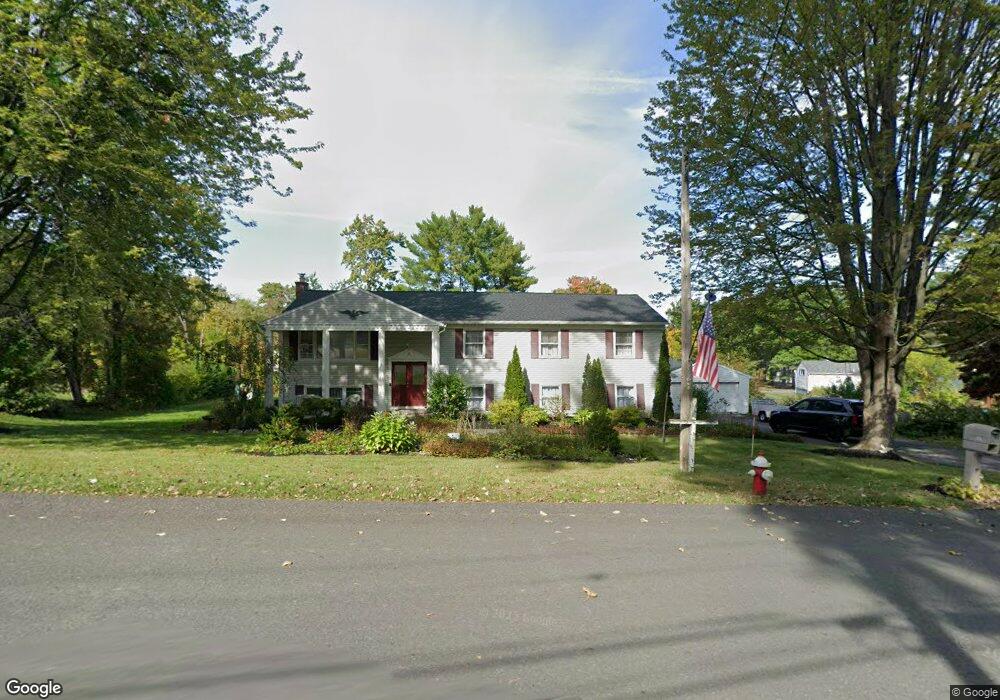 10 Oaktree Ln, Schenectady, NY 12309 - photo 1