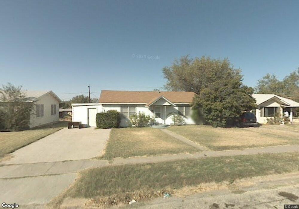 1407 Sycamore St, Big Spring, TX 79720 - photo 1