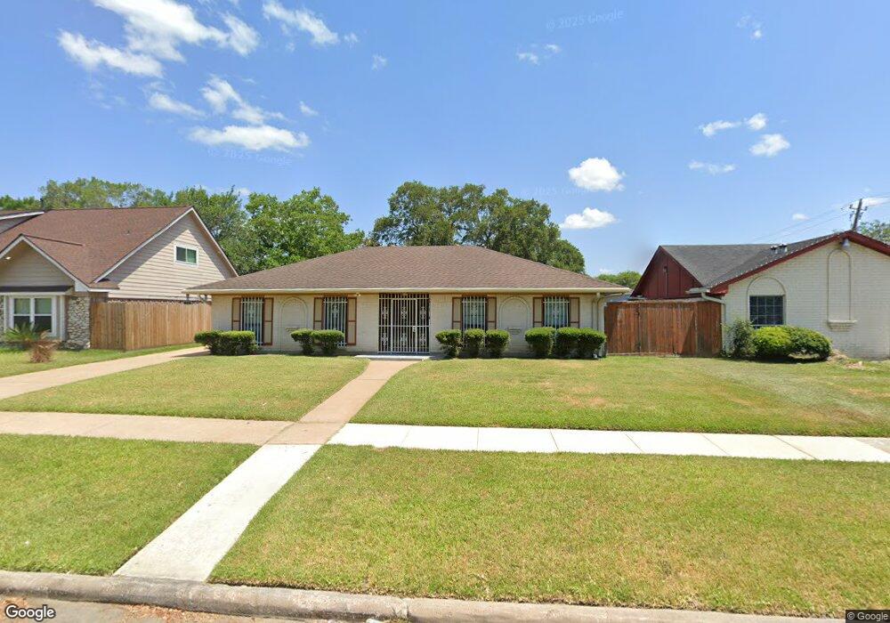 11523 Kirkvalley Dr, Houston, TX 77089 - photo 1