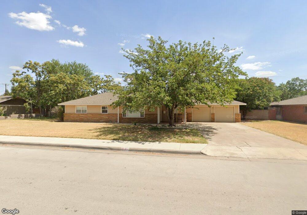 907 Douglas Ave, Midland, TX 79701 - photo 1