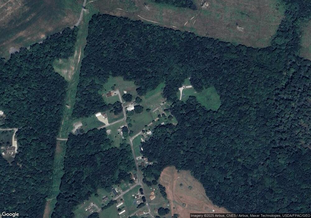 75 Daisy St, Weirton, WV 26062 - photo 1