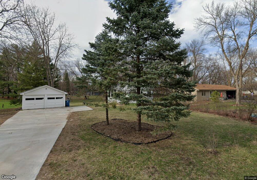 23690 Gillette Curve, Excelsior, MN 55331 - photo 1