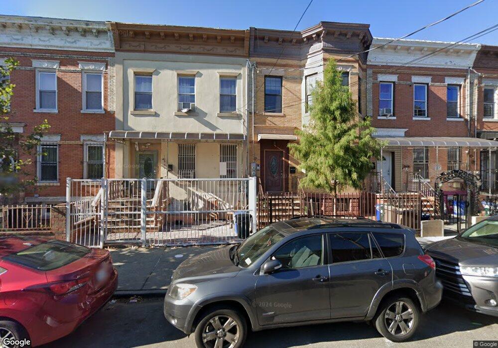 10432 164th St, Jamaica, NY 11433 - photo 1