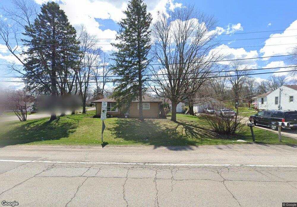 1713 W Yorkhouse Rd, Waukegan, IL 60087 - photo 1