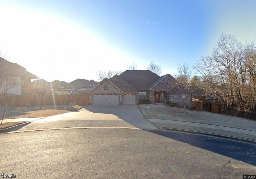 303 NW Sheridan Ln, Bentonville, AR 72712 - photo 1