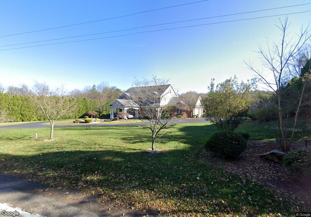 555 Old Newport St, Nanticoke, PA 18634 - photo 1