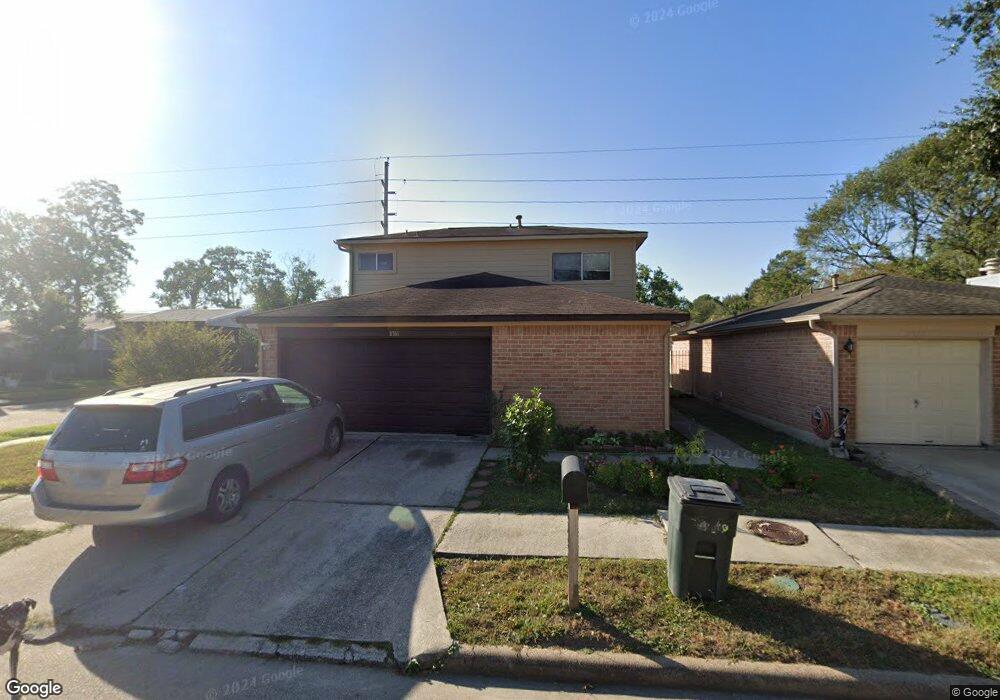 8331 E Ridge Dr, Houston, TX 77040 - photo 1