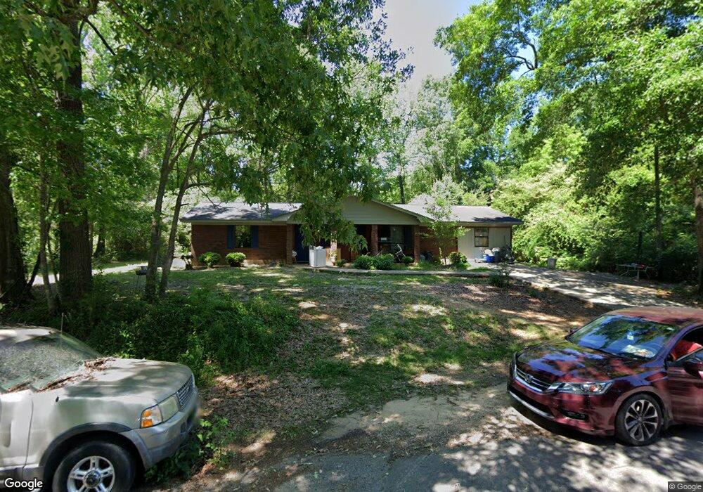 1121 Walker Rd, Laurel, MS 39440 - photo 1