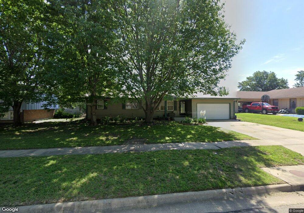 3400 SW James St, Topeka, KS 66614 - photo 1