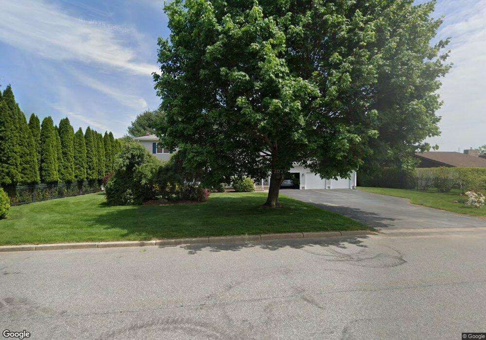 33 Alpine Estates Dr, Cranston, RI 02921 - photo 1