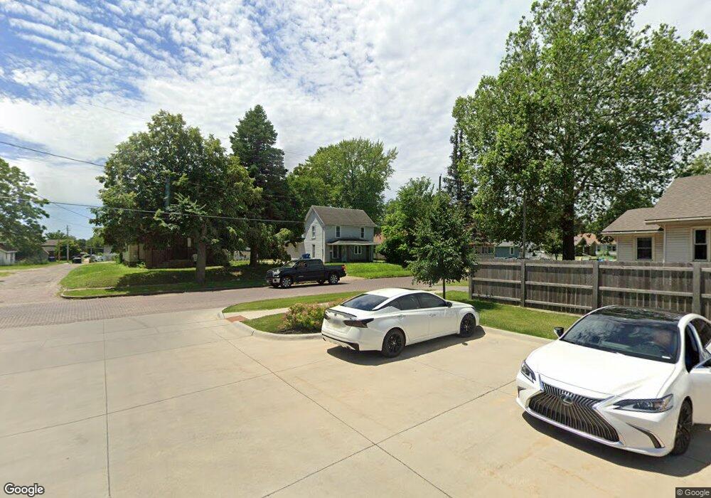 2939 Des Moines St, Des Moines, IA 50317 - photo 1