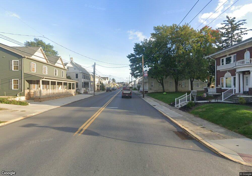 562564 N Queen St, Littlestown, PA 17340 - photo 1