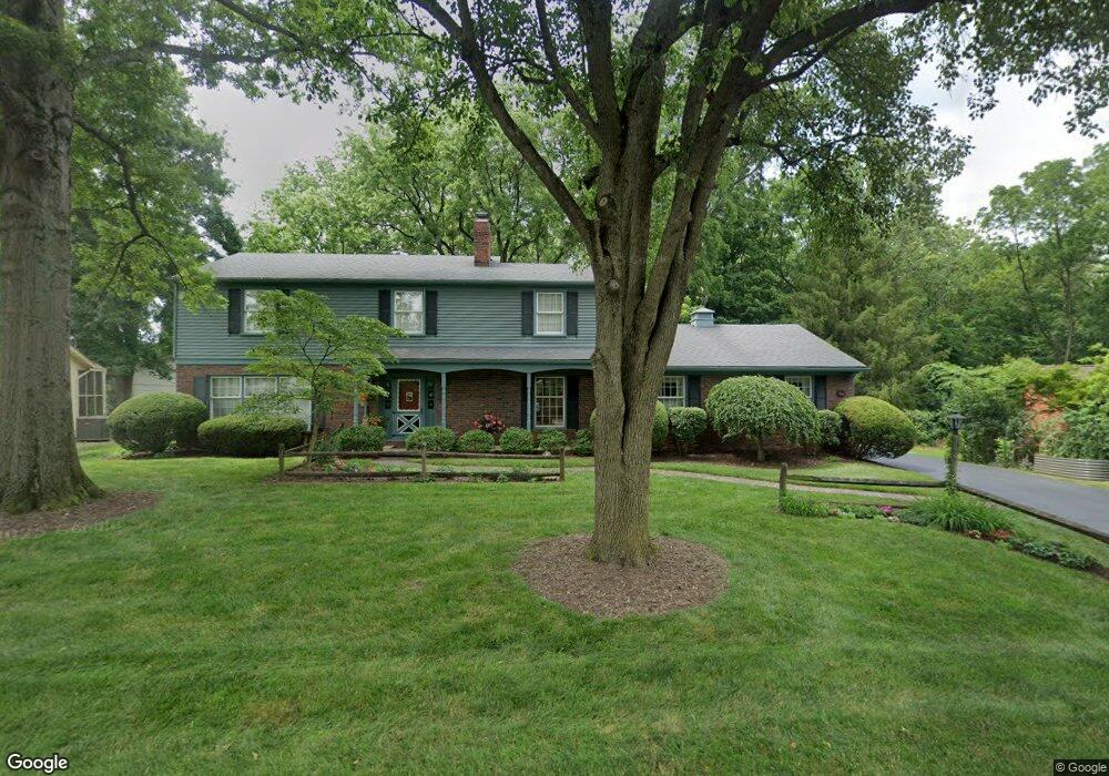 6041 Winstead Rd, Columbus, OH 43235 - photo 1