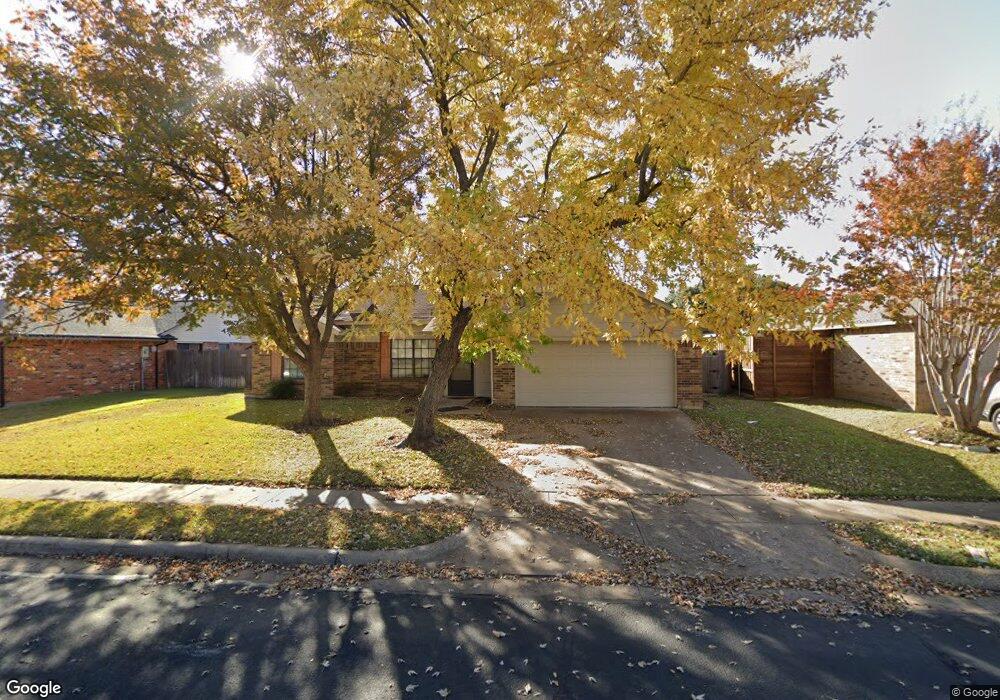 2024 Cedar Grove Ln, Bedford, TX 76021 - photo 1