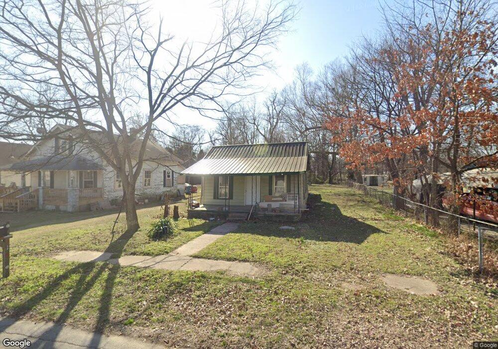 316 Church St, New Madrid, MO 63869 - photo 1