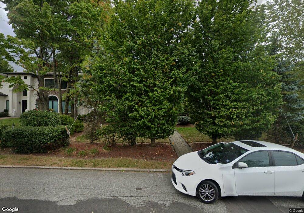 170 Pershing Rd, Englewood Cliffs, NJ 07632 - photo 1