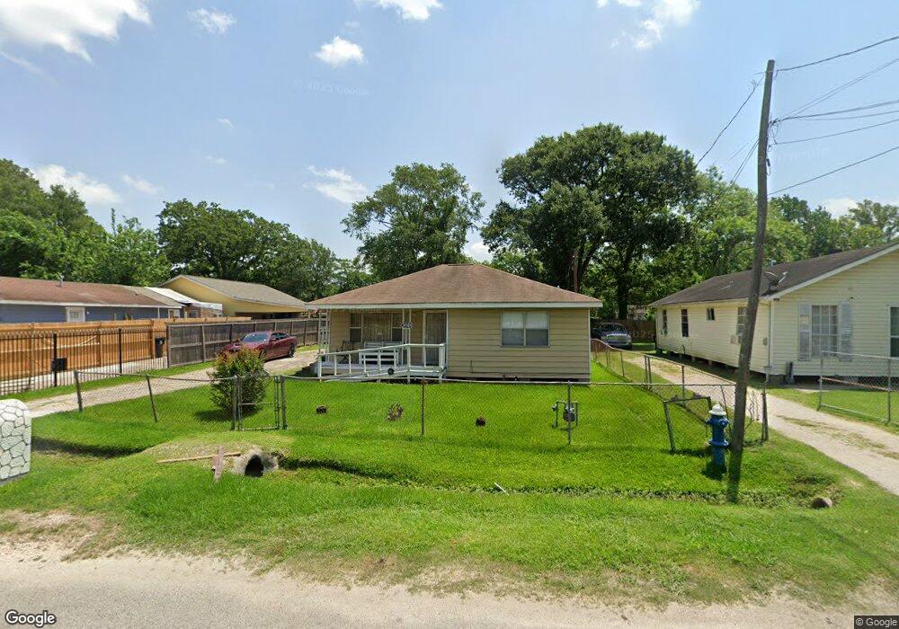 9020 Grady St, Houston, TX 77016 - photo 1