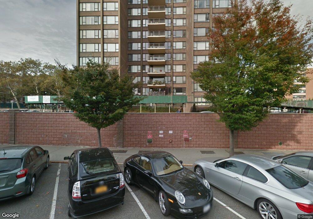 The Cryder House unit 11M, Whitestone, NY 11357 - photo 1