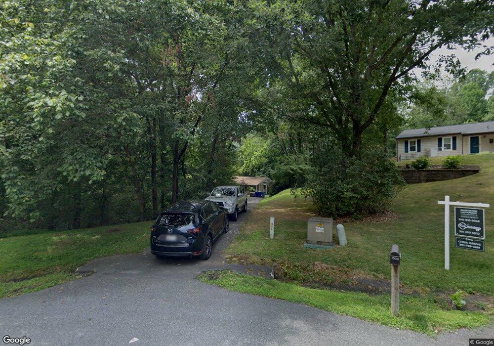 7802 Horseshoe Ct, Frederick, MD 21701 - photo 1