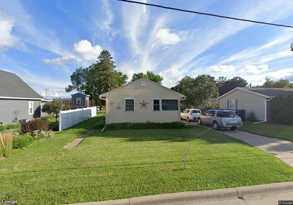 229 N 4th St, La Crescent, MN 55947 - photo 1