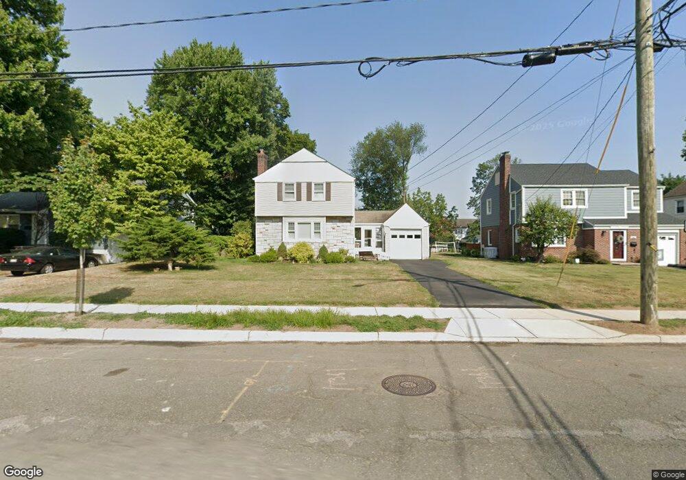 584 Bogert Rd, River Edge, NJ 07661 - photo 1