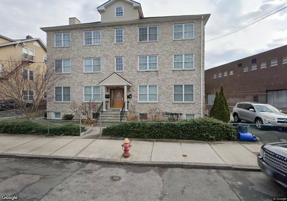 214 Jessamine Ave unit 3-N, Yonkers, NY 10701 - photo 1