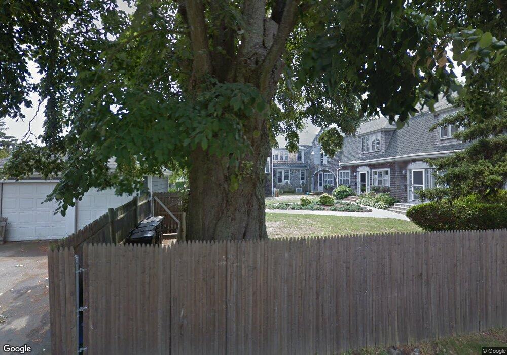 31 Cranston Ave unit 4, Newport, RI 02840 - photo 1