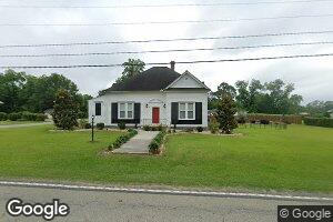 403 W Bay Ave, Doerun, GA 31744