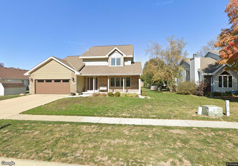 2312 N 7th Ave E, Newton, IA 50208 - photo 1