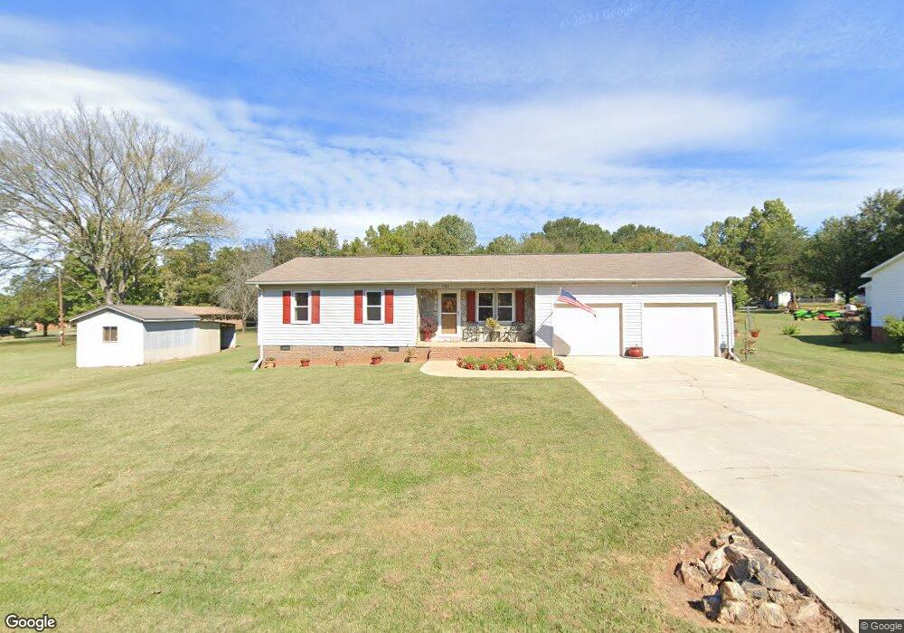 192 W Debbie Ln, Statesville, NC 28625 - photo 1