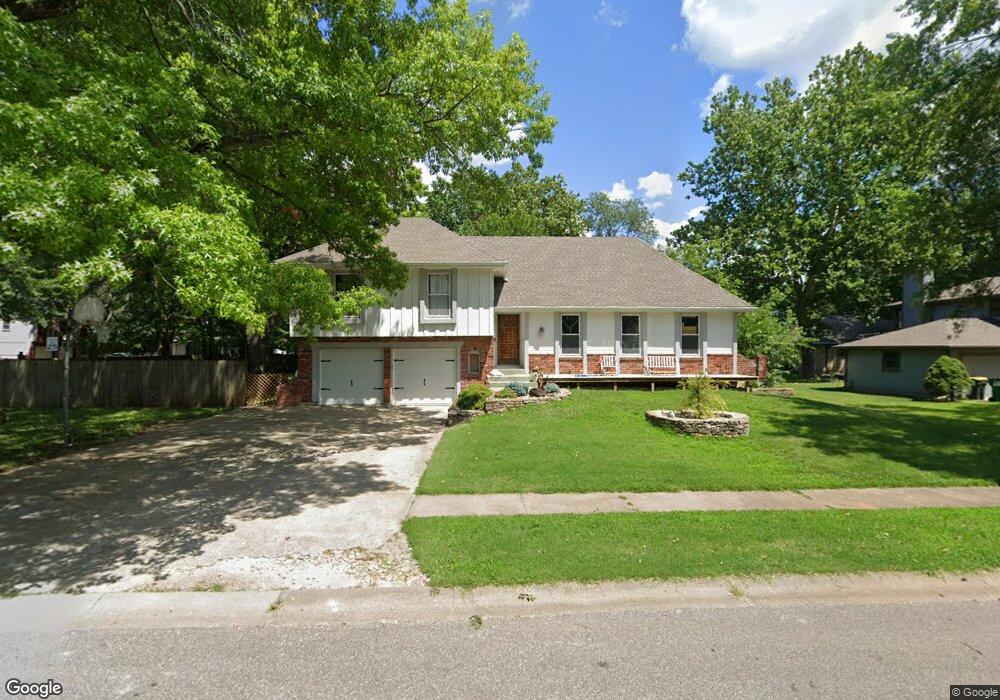 11417 W 71st St, Shawnee, KS 66203 - photo 1