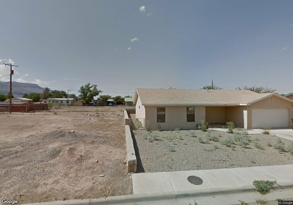 810 Larkspur Ave, Alamogordo, NM 88310 - photo 1