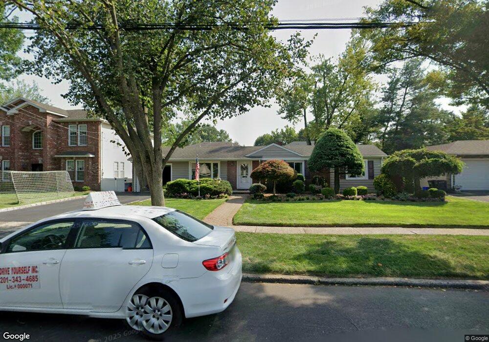 215 Beech Dr S, River Edge, NJ 07661 - photo 1