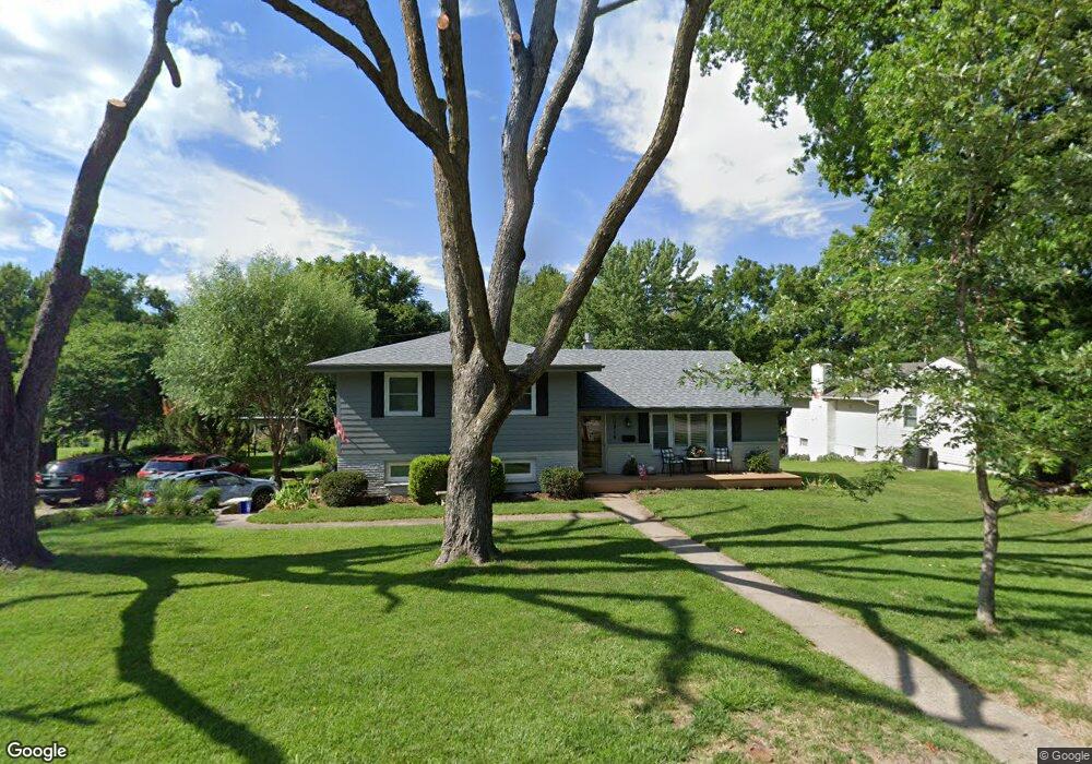 10914 W 50th Terrace, Shawnee, KS 66203 - photo 1