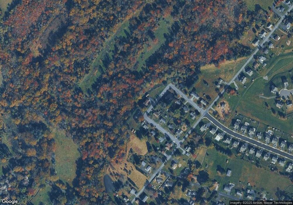 10 Hillside Dr, Douglassville, PA 19518 - photo 1